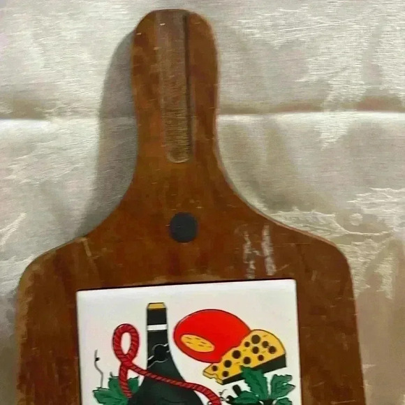 Vintage  Wooden Cheese Cutting Board With Colorful Tile Chianti Bottle Cottage - Picture 4 of 4